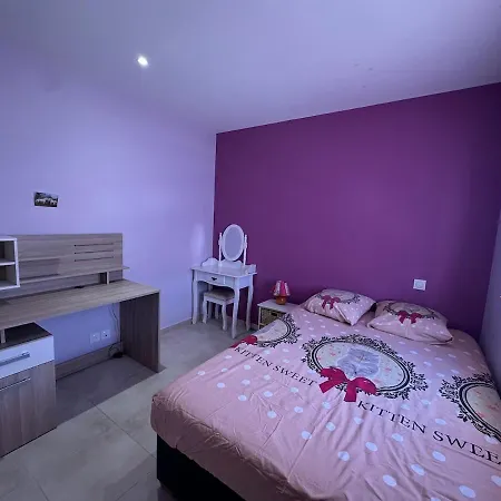 Maison Lumineuse Et Calme à Villa
